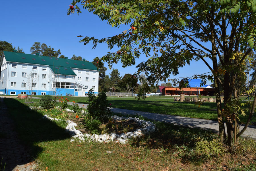 Отель Айсберг Угры