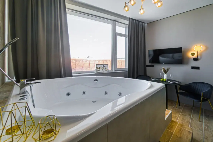 2 Апартаменты с джакузи на ул Степана Разина (32/2)