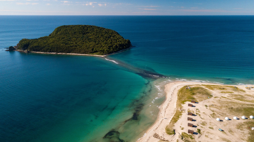 Комплекс семейного отдыха Бухта Петрова