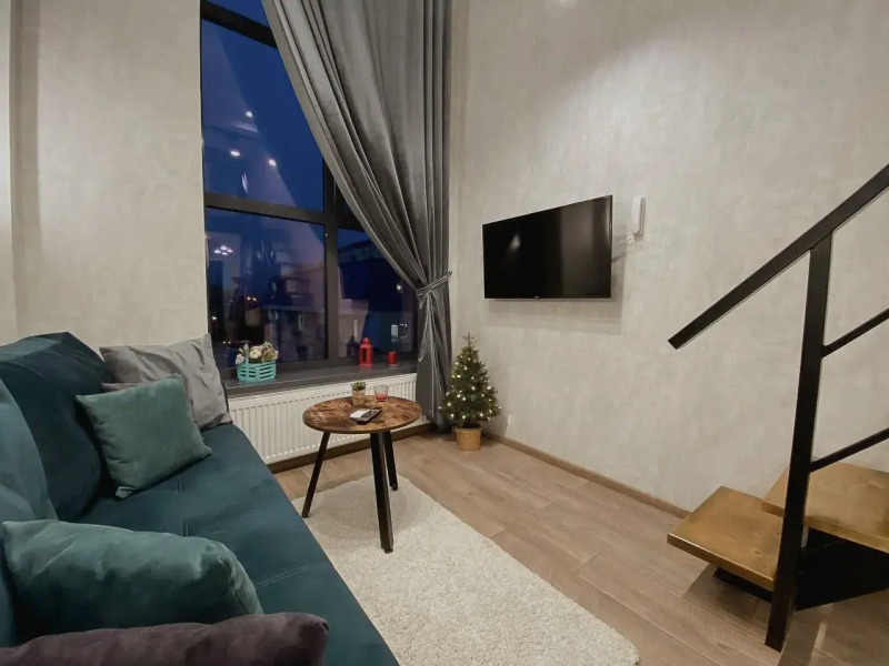 Квартира Green FOX с панорамными окнами