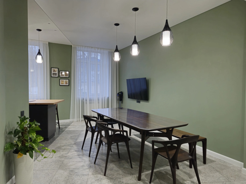 Апартаменты Люкс с Видом на Площадь Победы