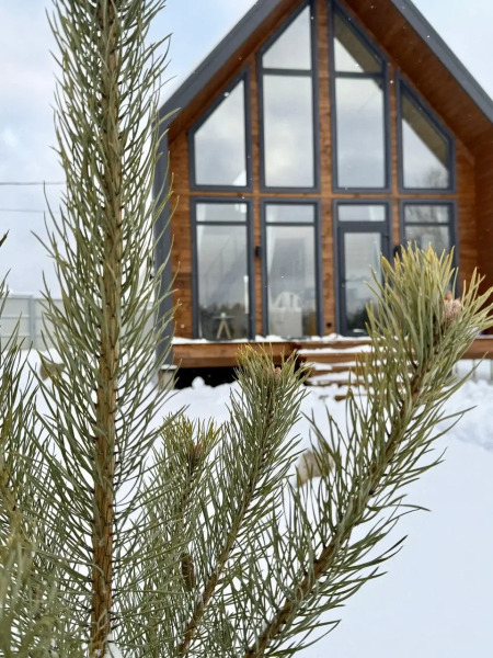 Частный дом Уютный  в Изумрудном