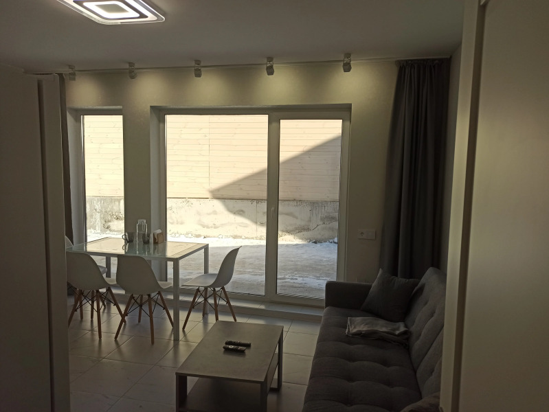 Квартира 1 Комнатная  с Сауной и 2мя 2х спальными Кроватями в Частном Доме