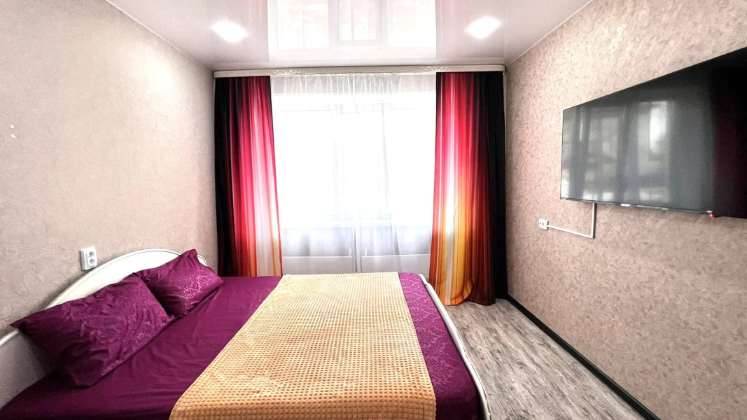 Квартира 1-Комнатная на Мира 77