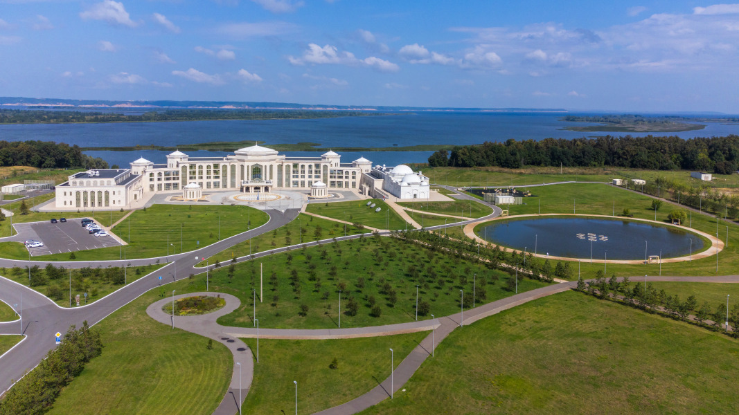 Гостиница Кол Гали