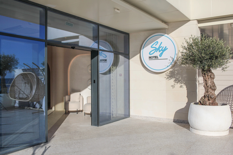 Отель Sky Hotel