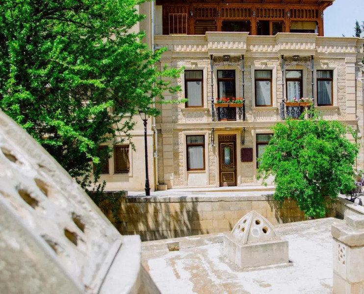 Royal Antique Boutique Hotel