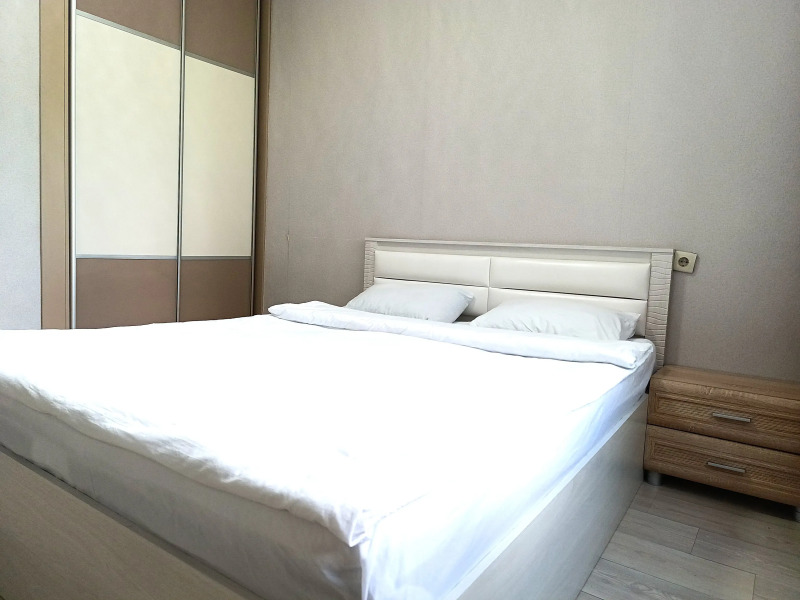 2 Комн Квартира в Центре Кызыла