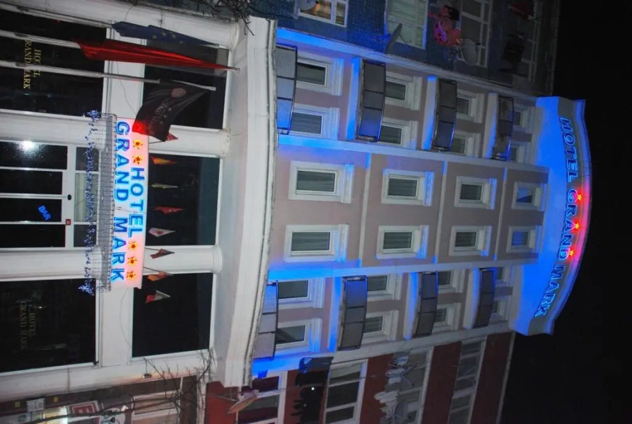 Grand Mark Hotel