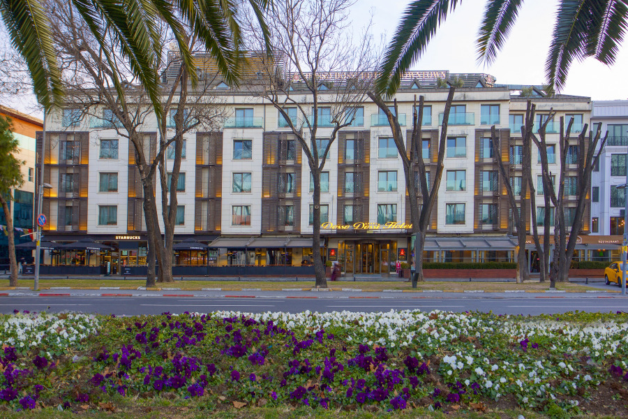 Отель Dosso Dossi Downtown