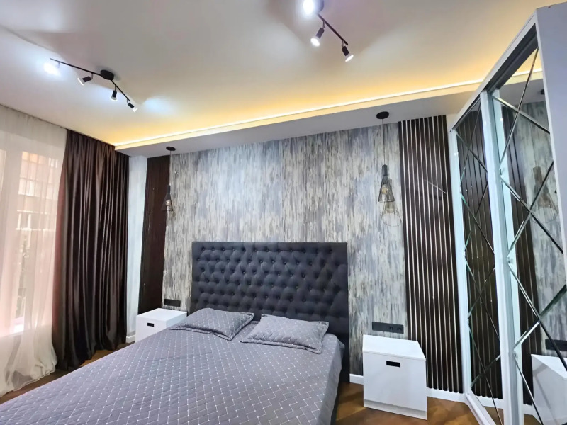 Квартира 2-комнатная 70 кв.