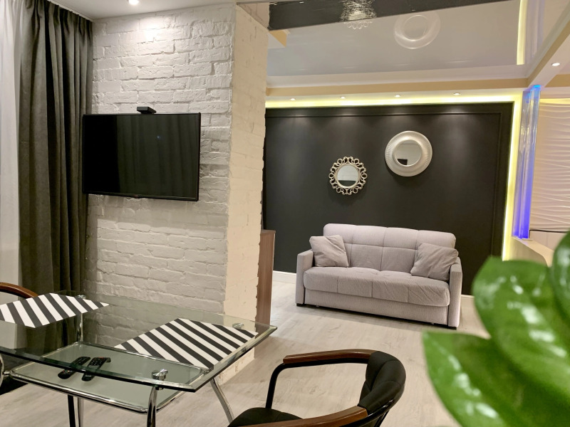 Апартаменты Студия Родионова 192/3