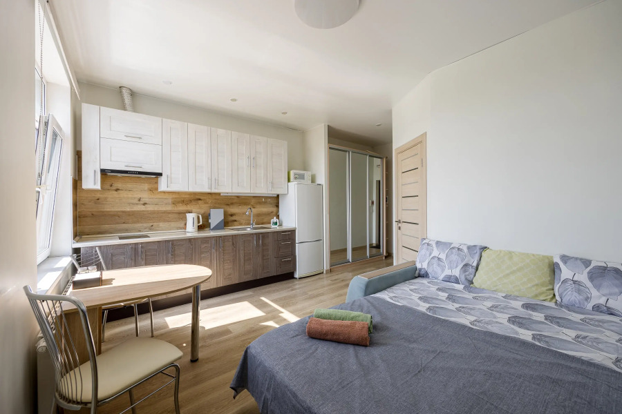 Квартира Студия на 30-ом Этаже с Видом на Лес