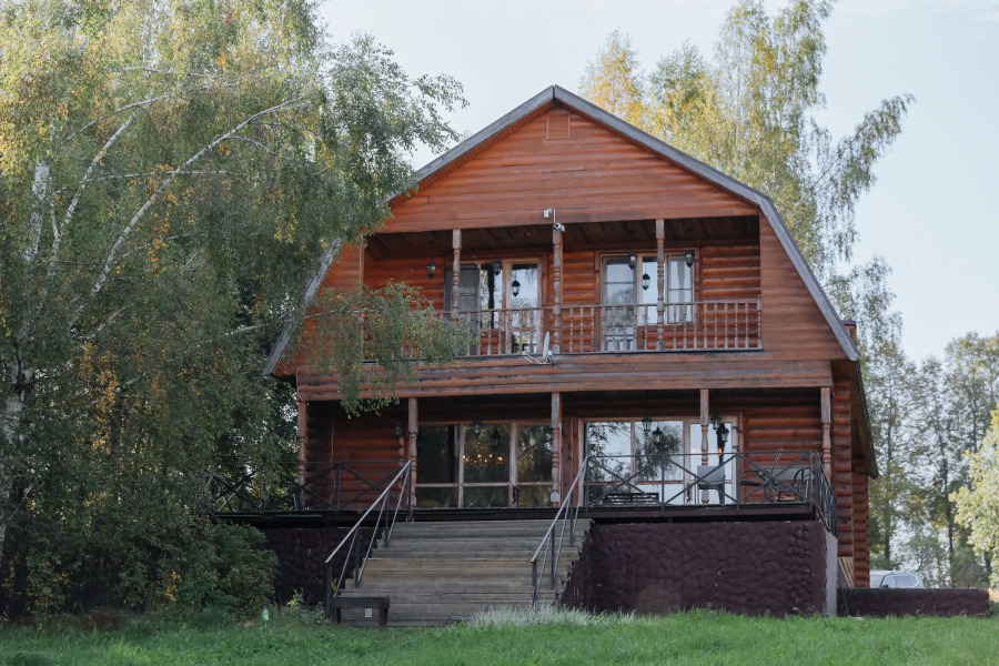 Частный Дом на Берегу "ГНЕЗДИЛО-ВО!"