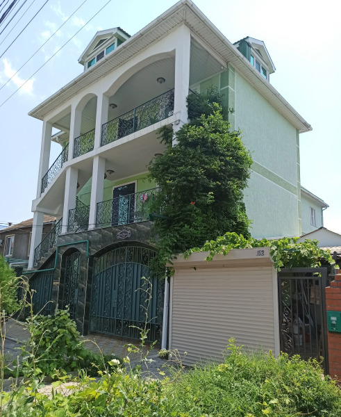 Частный дом На Трудящихся 152а