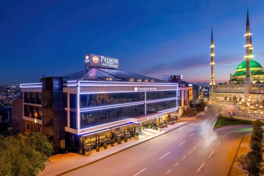 Отель Best Western Premier Hidden Hills