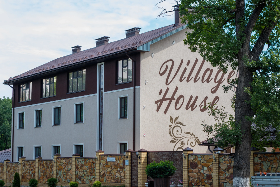 Отель Village House