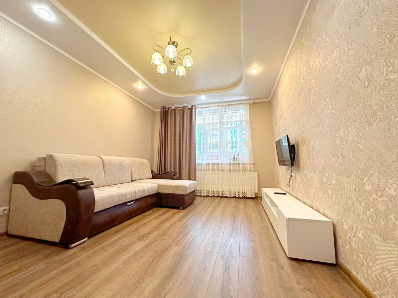 Апартаменты 1-к Около Чаши