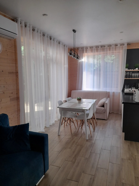 Частный дом 15 Солнечная Долина с бассейном на территории курорта Нечкино