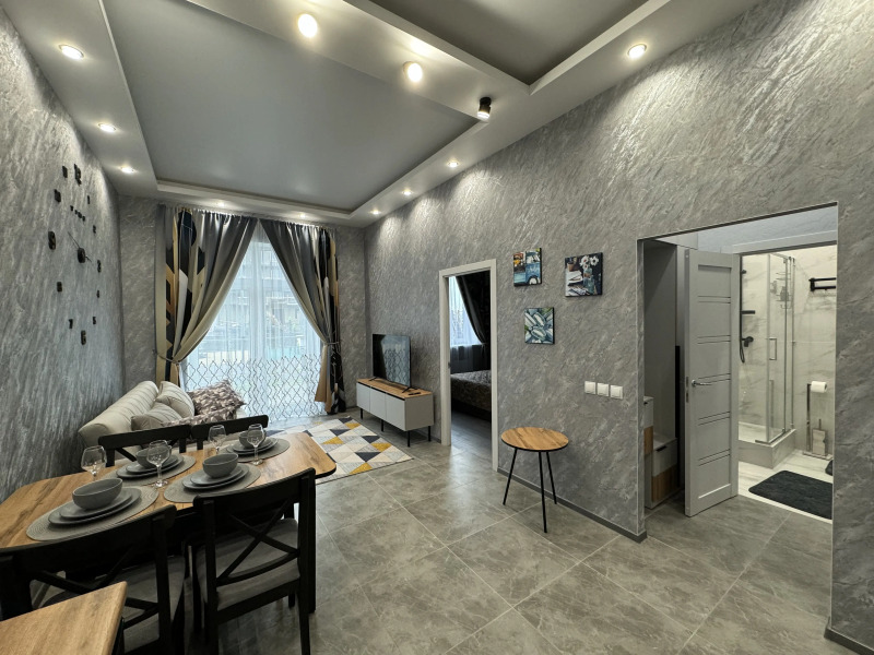 Квартира 49м2  на Берегу со Своей Террасой