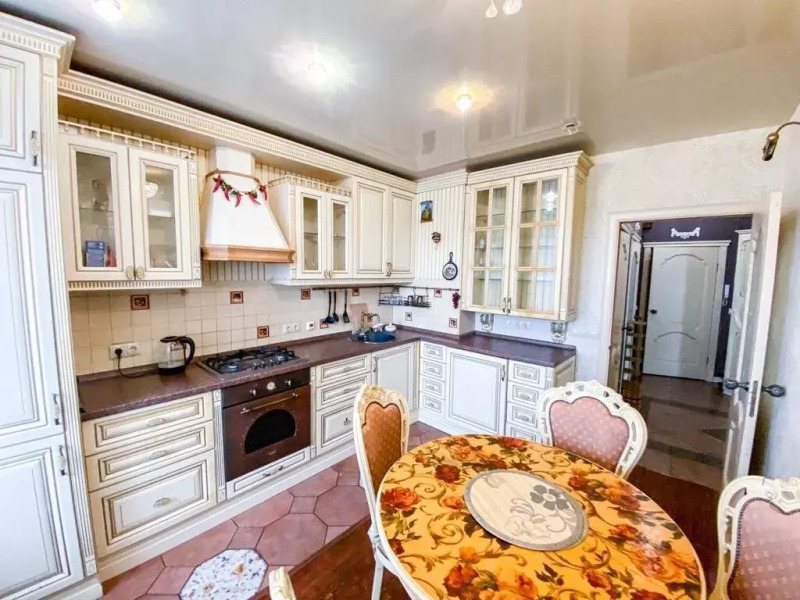 Квартира на Запотоцкого, 12