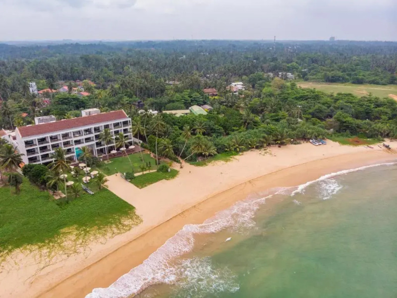 Отель Shinagawa Beach Hotel