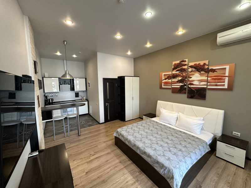 Апартаменты на Бульваре Надежд 4/2