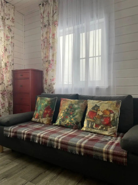 Частный дом стильный рядом с источником