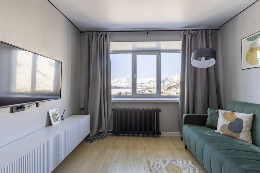 Квартира Уютная 2-к с Потрясающим Видом на Горы и Озеро