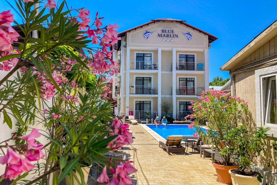 Отель Blue Marlin