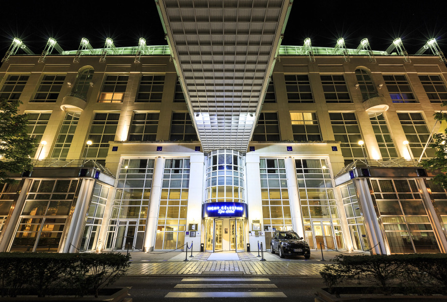 Отель Vichy Spa Hôtel Les Célestins