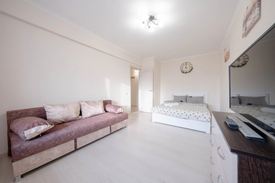 Апартаменты студия на четверых в отличном районе