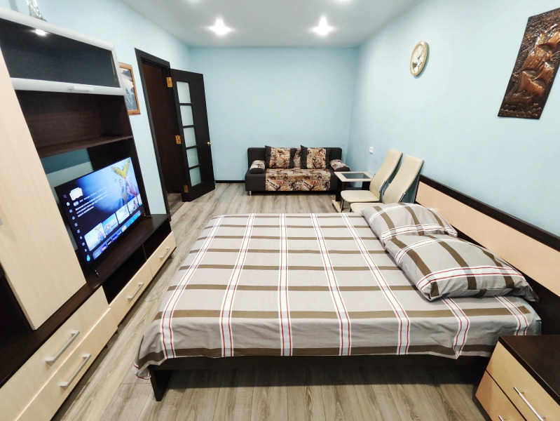 Апартаменты на Улице Красных Партизан 17