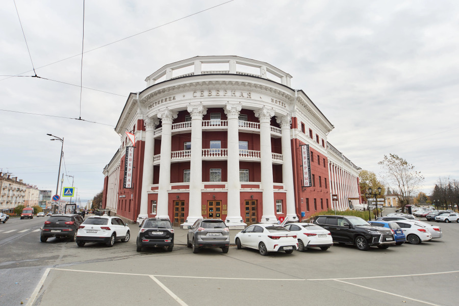 Отель Северная