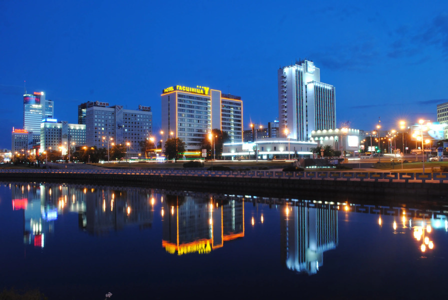 Апартаменты в историческом центре Минска Немига с шикарным видом из окна Wi-Fi 24/7