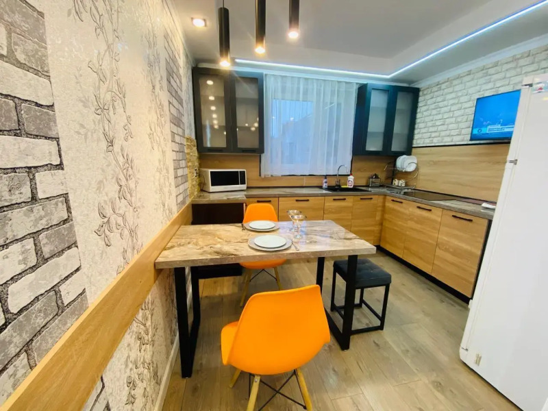 Апартаменты с 1 комнатой с красивым ремонтом (КВАРТИРА51)