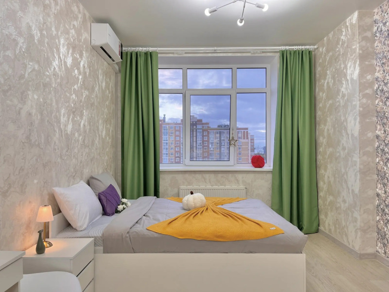 Квартира Sunmarine apart в Липовом парке 8/2