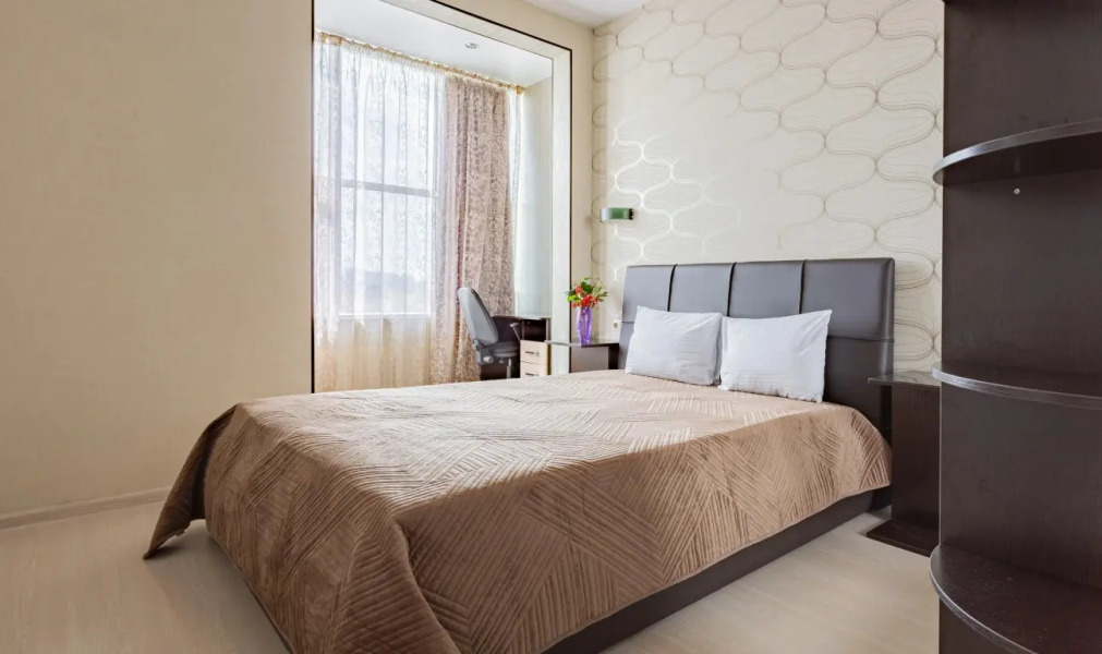 Апартамент Солнечный в центре Сочи у моря с балконом