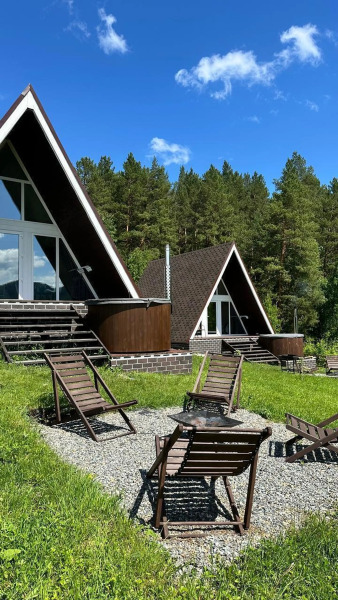 Шале с панорамным видом на горы в Камлакское