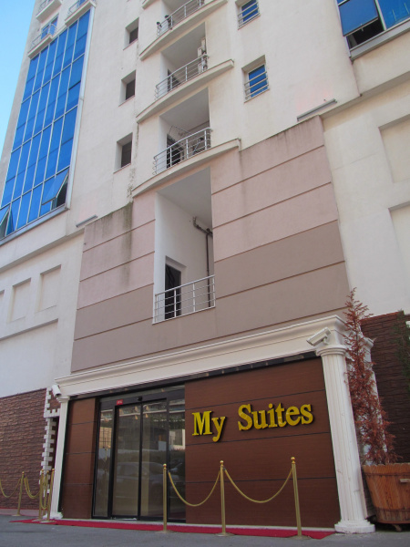 Myy Suites Apart-Hotel