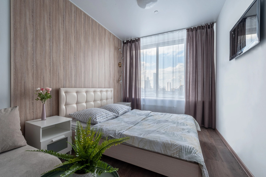 Апартаменты ApartHause с живописным видом на центр Екатеринбурга