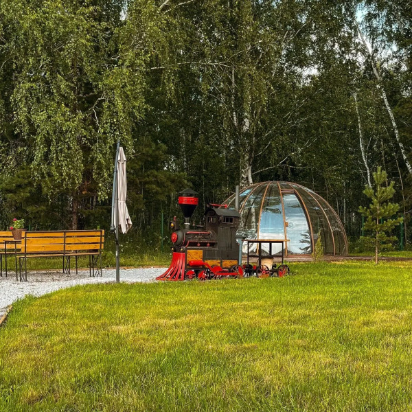 Частный дом Загородный дом в окружении леса