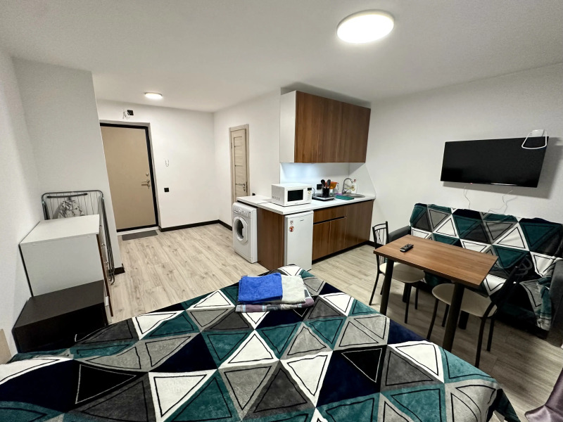 Квартира на улице Мельникайте дом 83