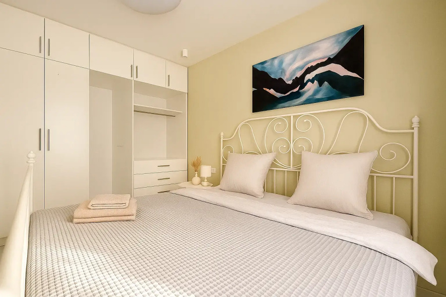 Квартира Двухкомнатная квартира в центре около ТЦ НЕБО от Уют и Комфорт