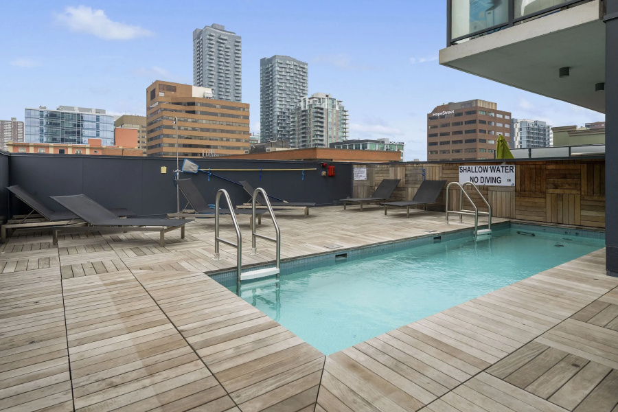 Апарт-отель Globalstay Downtown Calgary Apartments