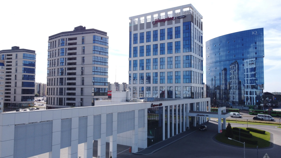 Отель Hampton by Hilton Brest
