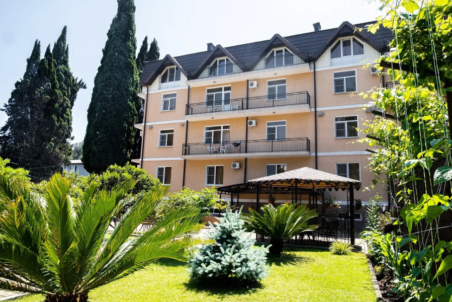 Отель Кипарис