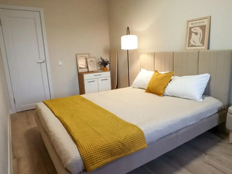 Квартира Современная квартира в тихом зеленом дворе