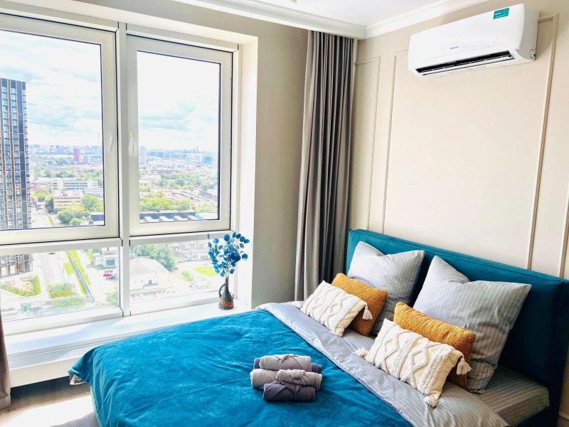 Апартаменты студия на Новоостаповской 20