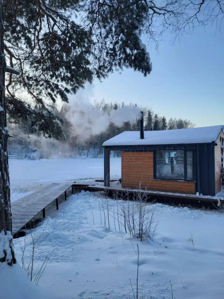 Гостевой дом на воде,хаусбот на р.Вуокса, карельский перешеек